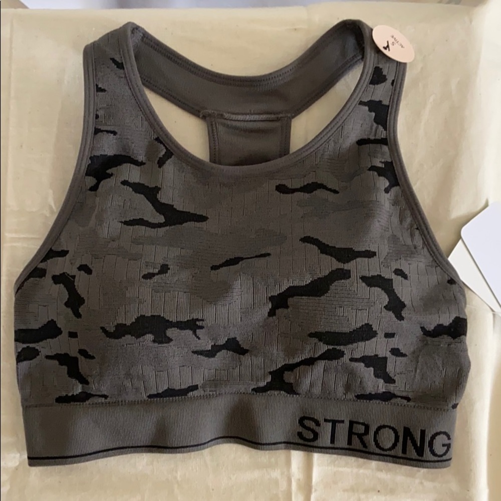 NWT Bella Active Sports Bra